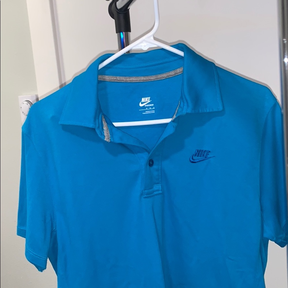 Nike club polo!!
